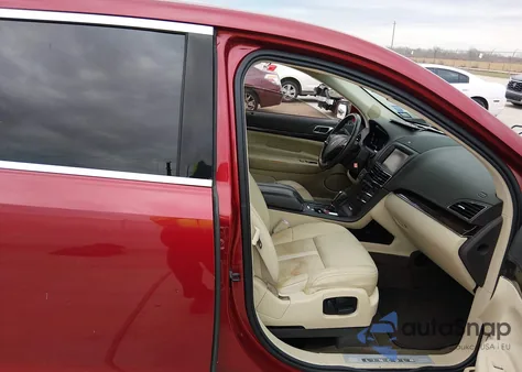 2014 Lincoln Mkt Ecoboost z USA, uszkodzony, nr VIN 2LMHJ5AT3EBL50797